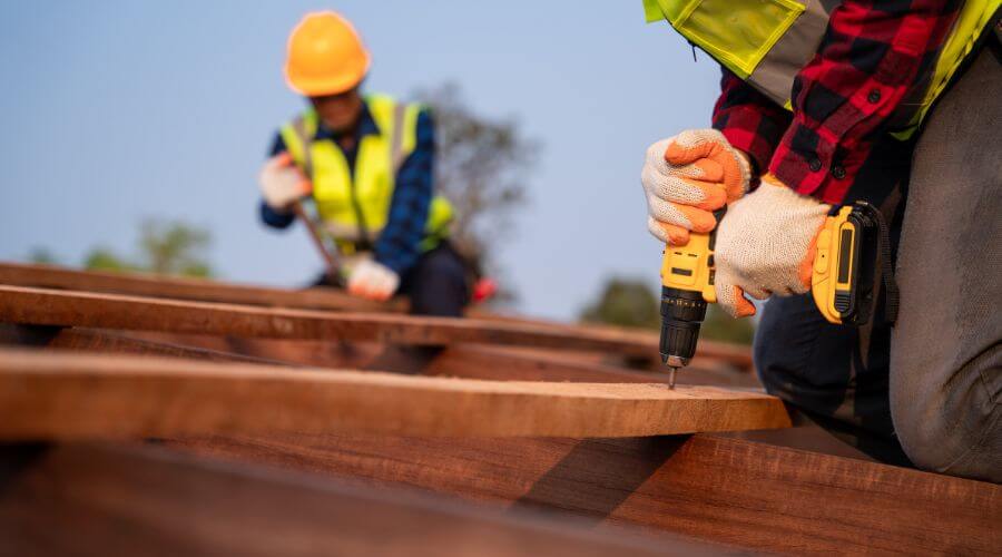 Expert Emergency Roof Repairs services in Brownstown, IL